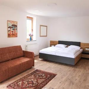 Katrca Bezigrad , Lubiana Slovenia